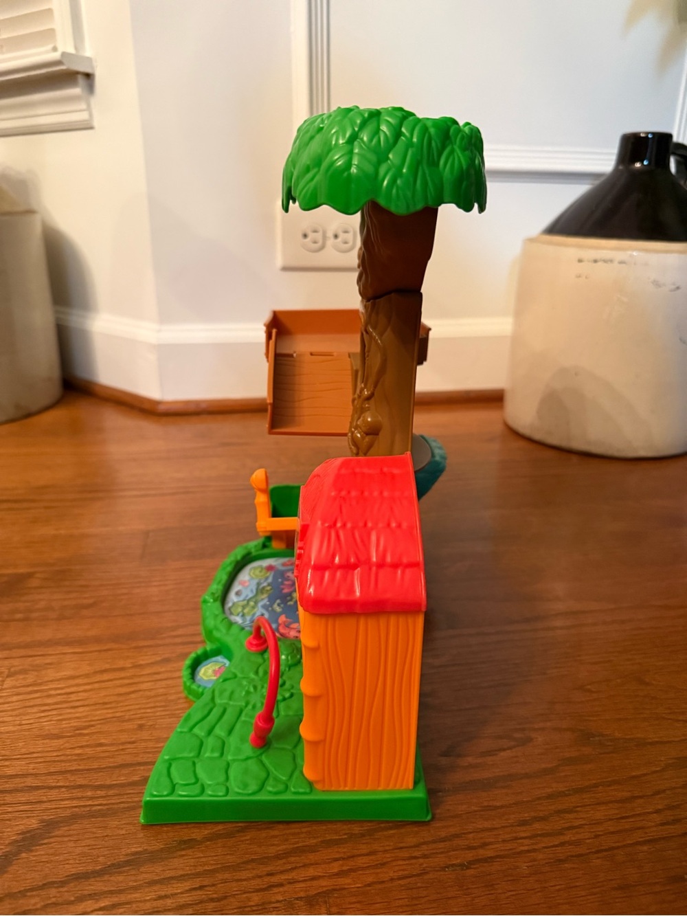 Fisher Price Little People Wildlife Train & Trek Treehouse Base - Picture 4 of 4